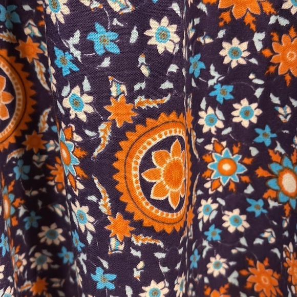 World Market top L/XL - Picture 4 of 7